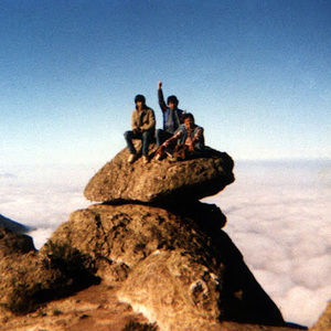 Meet your Posher, Cesar augusto